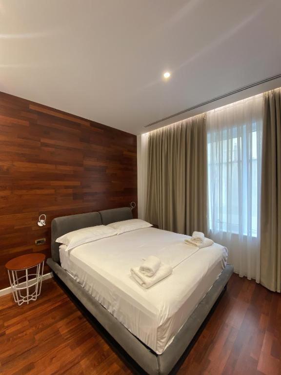 Crown Boutique Hotel Durrës 外观 照片
