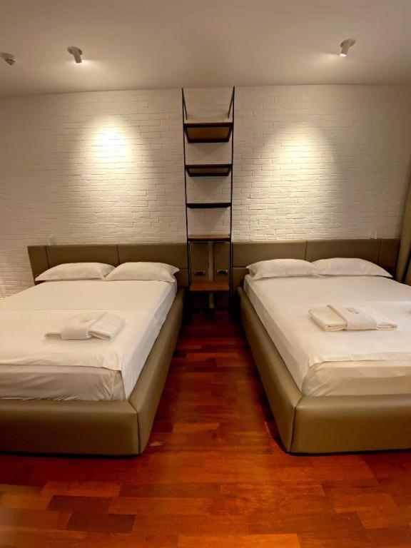 Crown Boutique Hotel Durrës 外观 照片