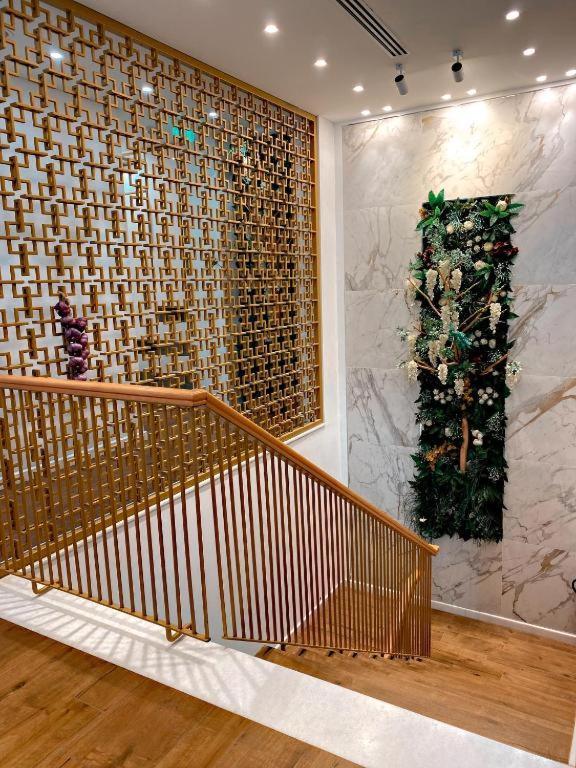 Crown Boutique Hotel Durrës 外观 照片